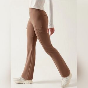 ATHLETA Delancey Straight Cargo Pant in Beige. Size XS